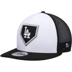 Men's Los Angeles Dodgers New Era White/Black 2022 Clubhouse Trucker 9FIFTY Snapback Hat