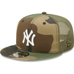 Men's New York Yankees New Era Camo Trucker 9FIFTY Snapback Hat