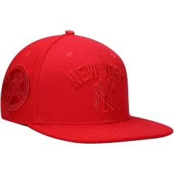 Men's New York Yankees Pro Standard Triple Red Snapback Hat