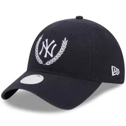Women's New York Yankees New Era Navy Leaves 9TWENTY Adjustable Hat