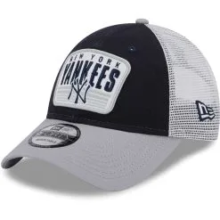 Youth New York Yankees New Era Navy Patch Trucker 9FORTY Snapback Hat